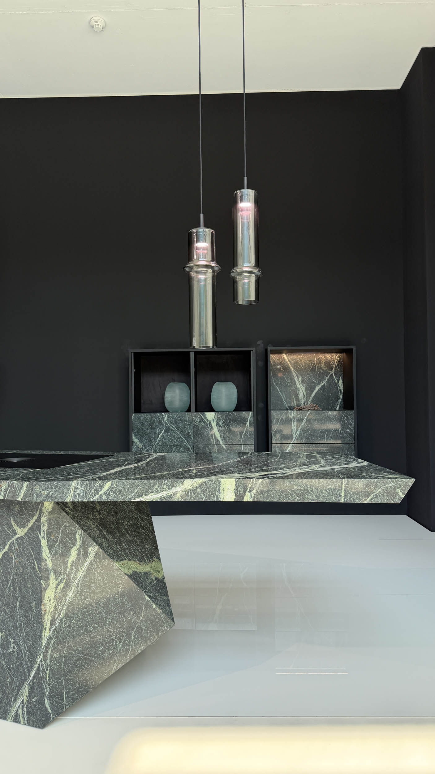 welche-marken-sind-luxusküchen-ikonen-fuer-moebel-und-geraetetechnik-weisselberg-kitchen-and-interior_1